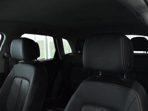Used 2023 Audi Q5 2.0T Premium w/ Convenience Package AWD/4WD image 31