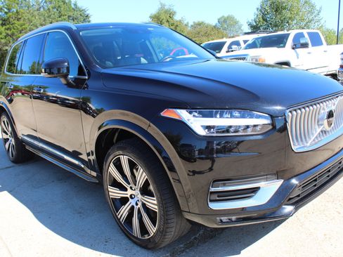 Used 2020 Volvo XC90 T6 Inscription w/ Protection Package Premier image 9