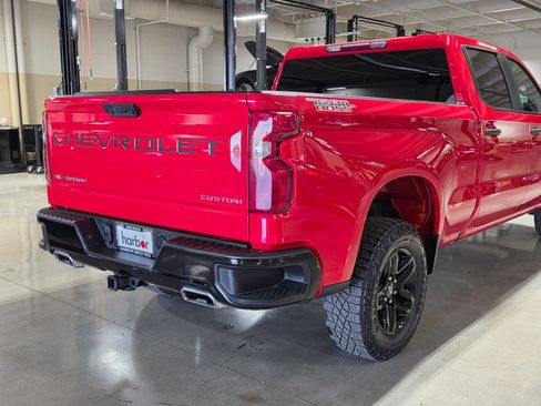 Used 2024 Chevrolet Silverado 1500 Custom Trail Boss AWD/4WD image 11