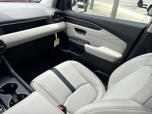 New 2026 Honda Pilot Touring image 23