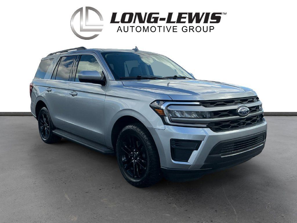 Certified 2024 Ford Expedition XLT RWD image 10