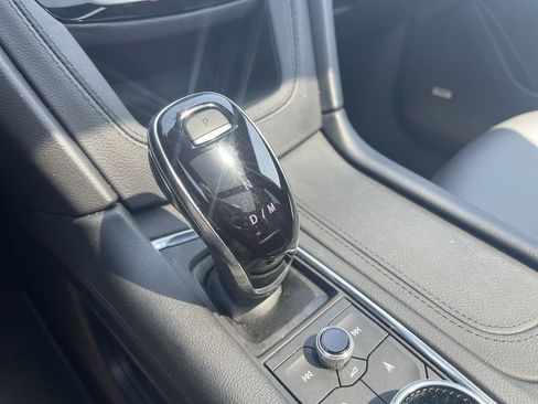 Certified 2025 Cadillac XT6 Premium Luxury image 34