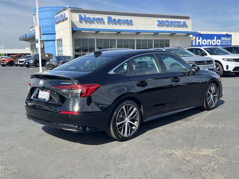 Certified 2024 Honda Civic Touring image 28