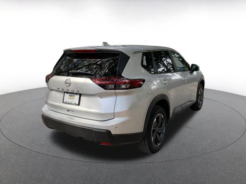 Used 2025 Nissan Rogue SV image 17