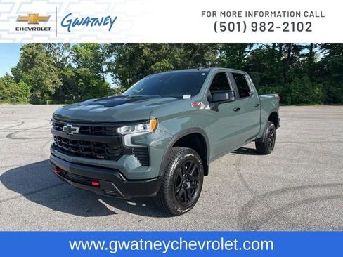 Used 2025 Chevrolet Silverado 1500 LT Trail Boss AWD/4WD image 1