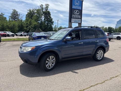 Used 2012 Subaru Forester 2.5X Premium AWD/4WD image 15