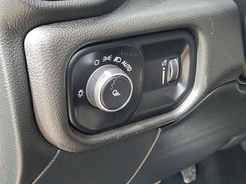 Used 2021 RAM 3500 Tradesman image 9