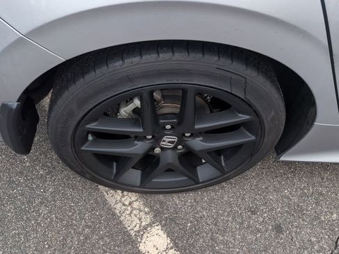 Used 2024 Honda Civic Sport image 9