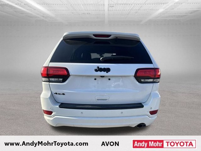 Used 2017 Jeep Grand Cherokee Altitude AWD/4WD image 7