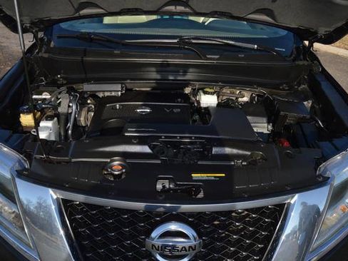 Used 2014 Nissan Pathfinder SL w/ SL Tech Package image 38