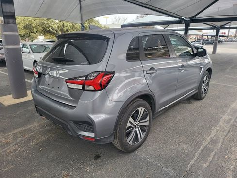 Used 2025 Mitsubishi Outlander Sport SE image 4