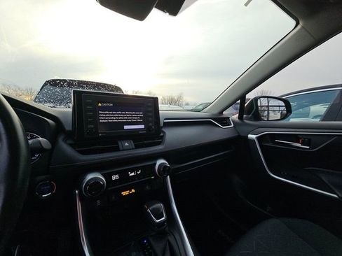 Certified 2020 Toyota RAV4 XLE w/ Convenience Package image 12