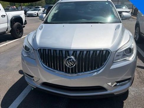 Used 2014 Buick Enclave Leather FWD image 3