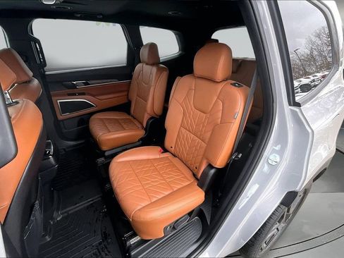 Used 2023 Kia Telluride EX X-Line image 22