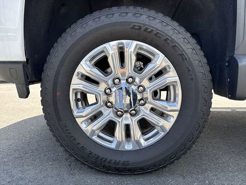 Used 2023 GMC Sierra 2500 Denali w/ LPO, GMC Protection Package image 10
