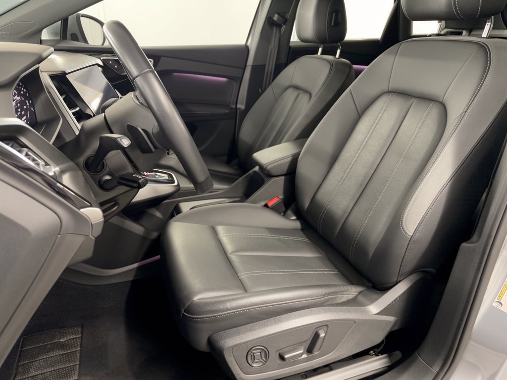 Used 2023 Audi Q4 e-tron Premium Plus w/ Premium Plus AWD/4WD image 5