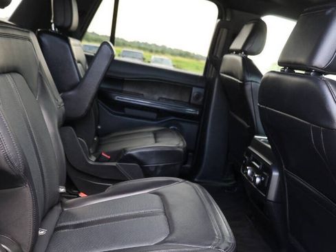 Used 2021 Ford Expedition Limited AWD/4WD image 16