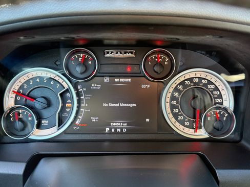 Used 2018 RAM 1500 Classic SLT w/ Luxury Group image 75