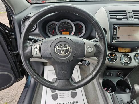 Used 2011 Toyota RAV4 Limited AWD/4WD image 12