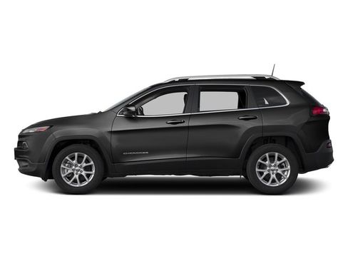Certified 2018 Jeep Cherokee Latitude w/ Altitude Package AWD/4WD image 2