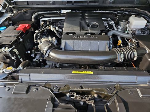 Certified 2024 Nissan Frontier PRO-4X w/ Pro Convenience Package AWD/4WD image 28