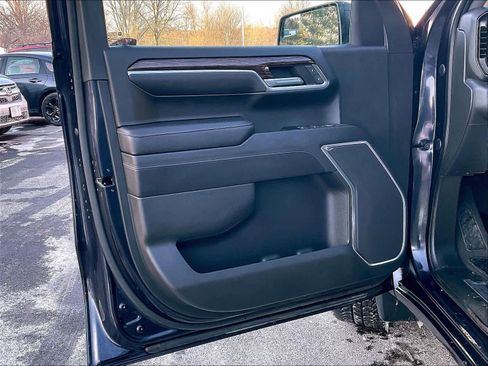 Used 2022 GMC Sierra 1500 Elevation image 9