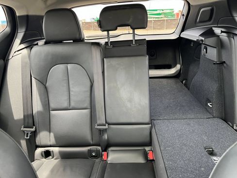 Used 2024 Volvo XC40 B5 Core AWD/4WD image 33