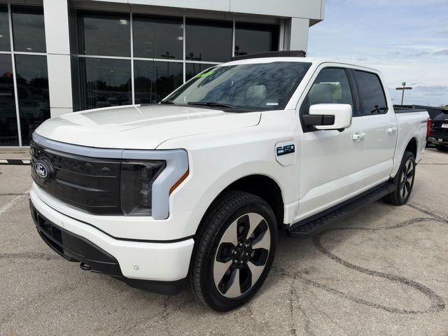 Used 2025 Ford F150 Lightning Platinum AWD/4WD image 3