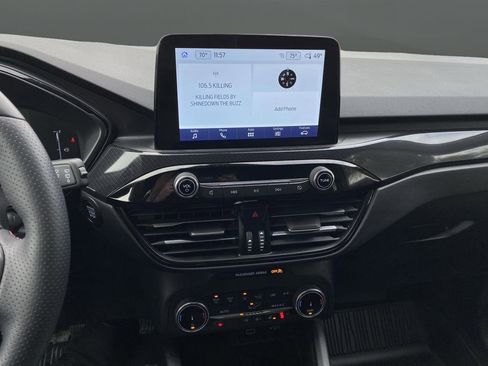 Certified 2025 Ford Escape ST-Line Select image 9