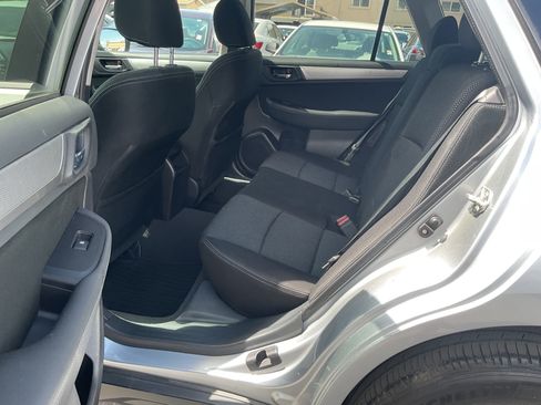 Used 2016 Subaru Outback 2.5i Premium AWD/4WD image 11