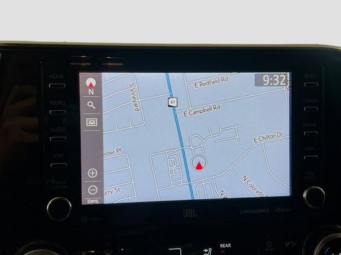 Used 2020 Toyota Highlander Limited w/ Phone Cable & Charge Package image 9