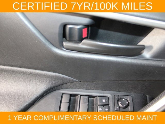 Used 2025 Toyota RAV4 LE FWD image 18