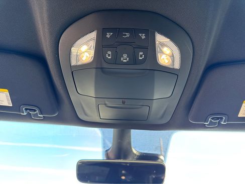 New 2026 Chrysler Voyager LX image 25