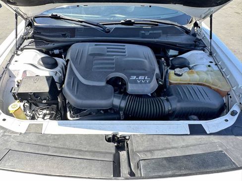Used 2018 Dodge Challenger SXT RWD image 16