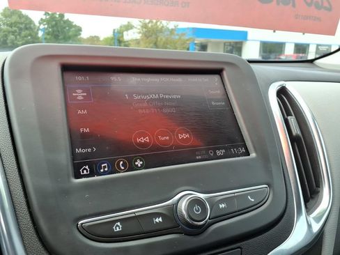Certified 2023 Chevrolet Equinox LS w/ LS Convenience Package FWD image 17