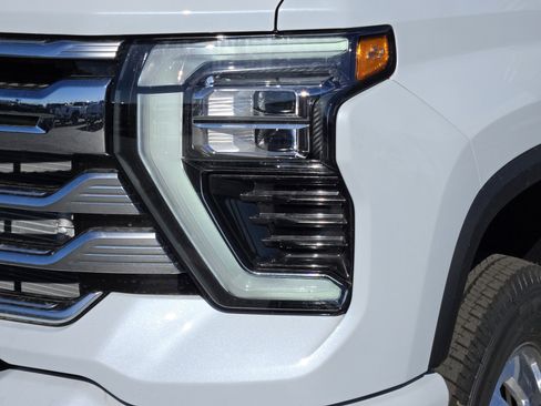 New 2026 Chevrolet Silverado 3500 High Country w/ High Country Premium Package image 6
