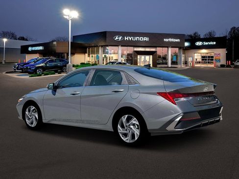 New 2026 Hyundai Elantra Limited w/ Cargo Package image 6
