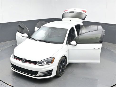 Used 2017 Volkswagen GTI S image 49