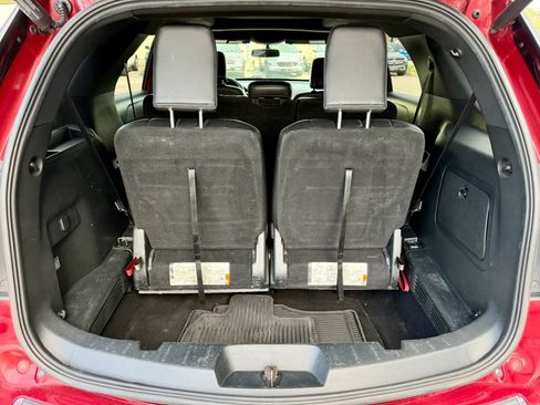 Used 2018 Ford Explorer XLT w/ Equipment Group 202A image 10