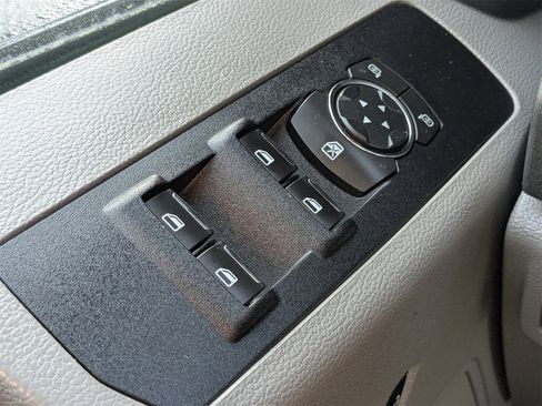 Used 2020 Ford F350 XL w/ Power Equipment Group image 26