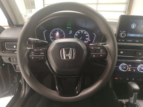 Used 2025 Honda Civic LX image 5