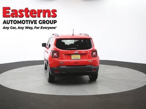 Used 2021 Jeep Renegade Latitude AWD/4WD image 37