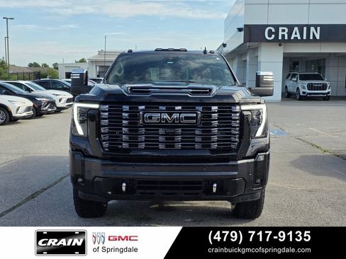 Used 2025 GMC Sierra 2500 Denali Ultimate AWD/4WD image 2