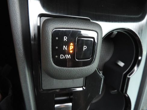 Used 2023 Nissan Rogue SV FWD image 24