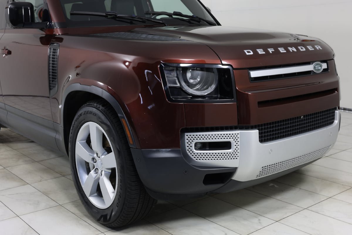 Used 2023 Land Rover Defender 130 First Edition AWD/4WD image 38