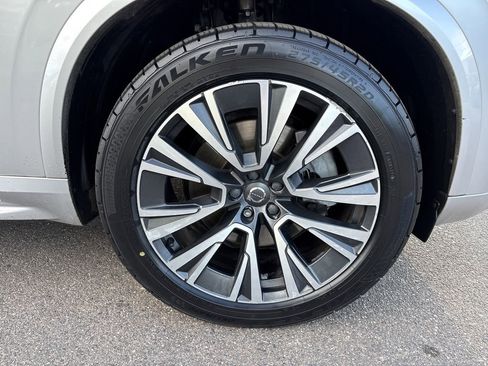 Used 2021 Volvo XC90 T6 Momentum w/ Advanced Package image 35