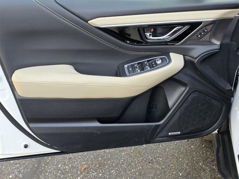 Used 2023 Subaru Outback Limited image 36