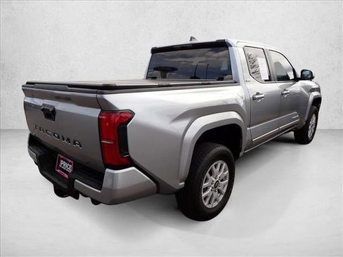 Used 2024 Toyota Tacoma SR5 AWD/4WD image 4