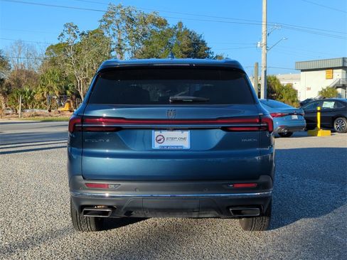 Used 2025 Buick Enclave Preferred image 5