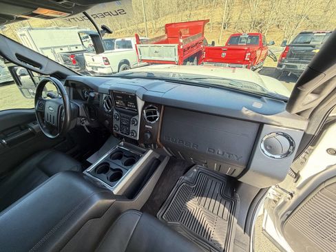 Used 2016 Ford F350 Lariat w/ Lariat Ultimate Package image 34